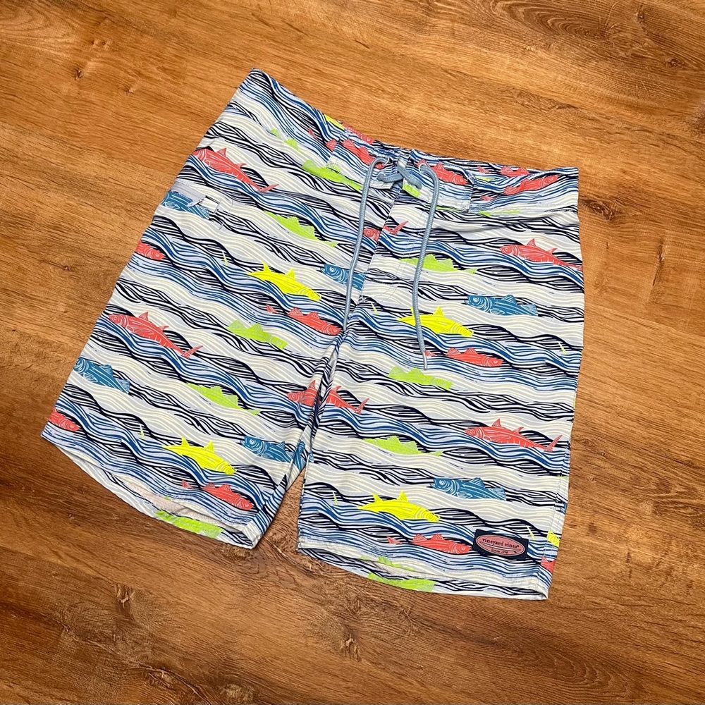 Vineyard vines‎